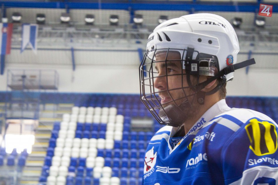 Hokejová exhibícia slovenských a českých tenistov 12/2016