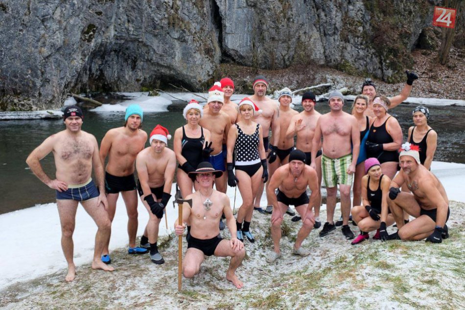 Obrazom: Otužilci to rozbalili v Slovenskom raji