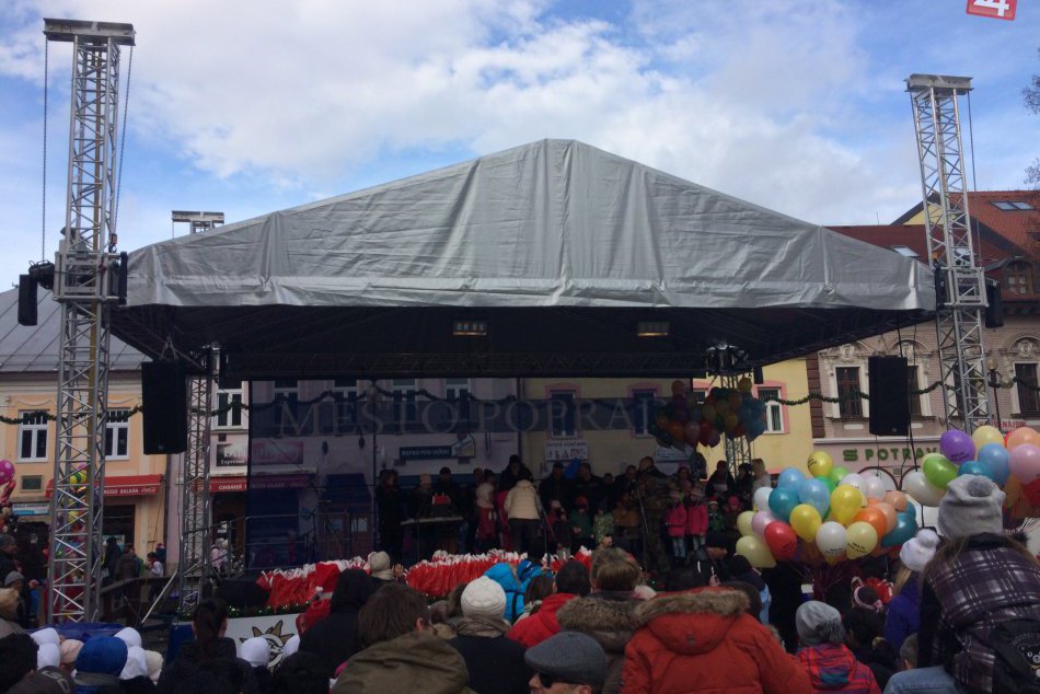 Balóny želaní - popradské námestie 12/2016