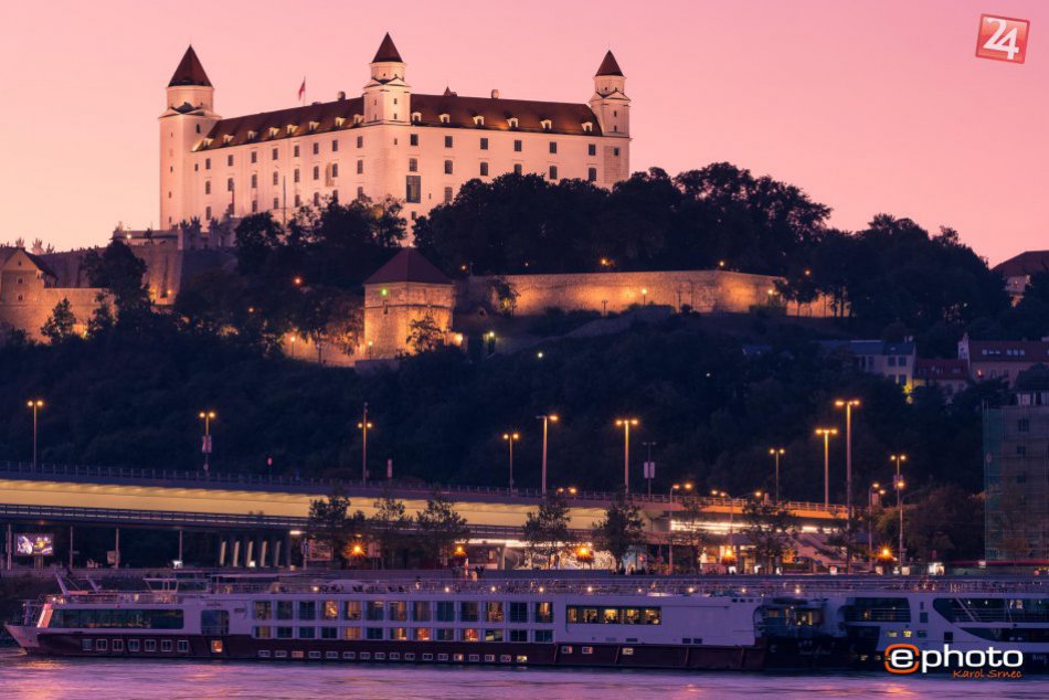 Bratislavský hrad objektívom Karola Srnca