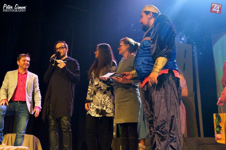 Obrazom: Takto krstili album  k muzikálu Aladin a čarovná lampa