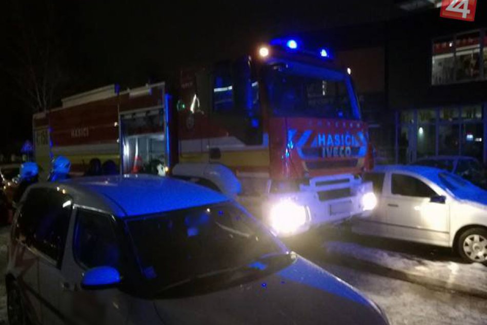 OBRAZOM: Zásah hasičov v centre Humenného!
