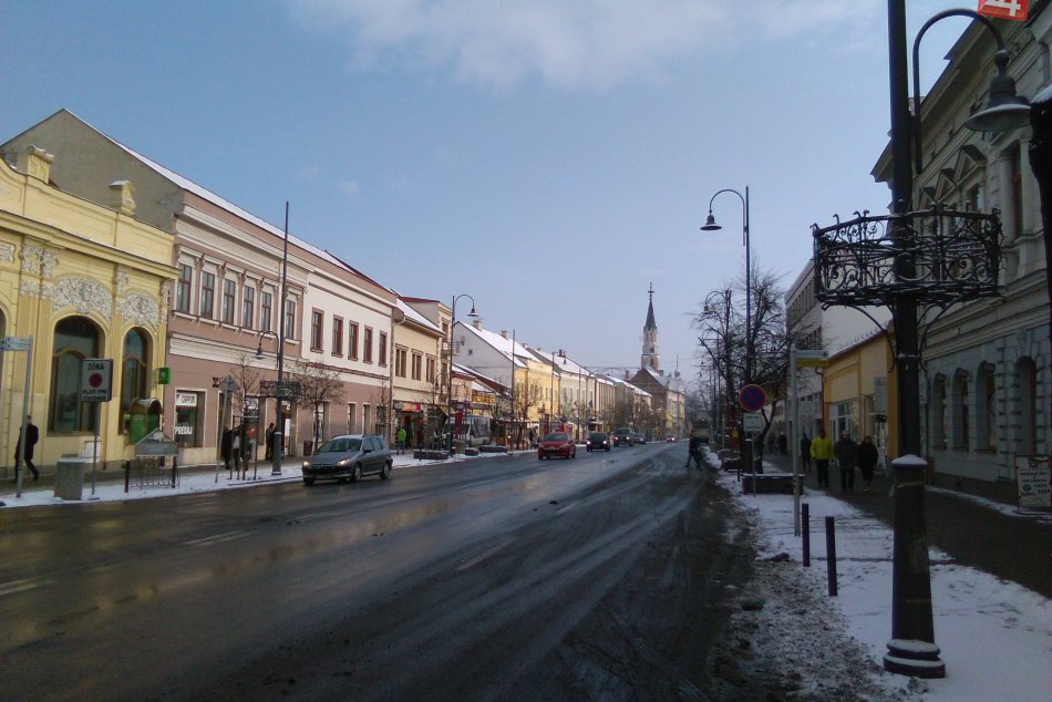 V OBRAZOCH: Lučenec sa dočkal aspoň skromnej snehovej periny