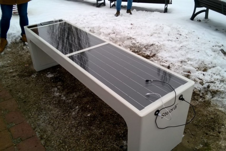 Inteligentná lavička