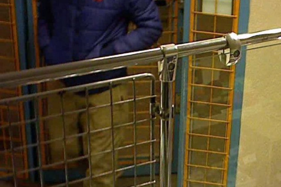 Lúpežné prepadnutie záložne