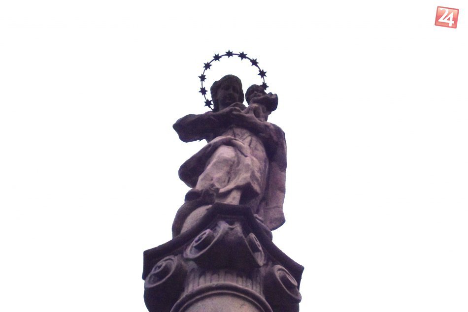 OBRAZOM: Súsošie pripomínajúce ťažké časy Hlohovčanov