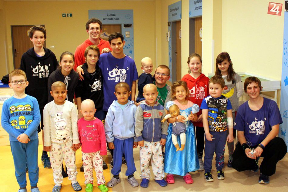 V OBRAZOCH: Mladí bystrickí parkouristi rozskákali nemocničnú chodbu