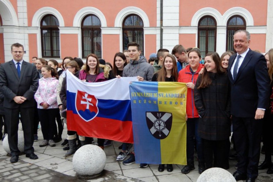 Prezident začal návštevu Ružomberka stretnutím s primátorom I. Čomborom