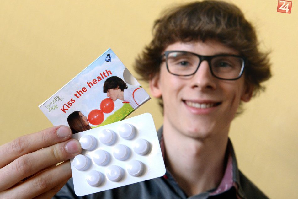 Košickí študenti vymysleli žuvačku na chudnutie