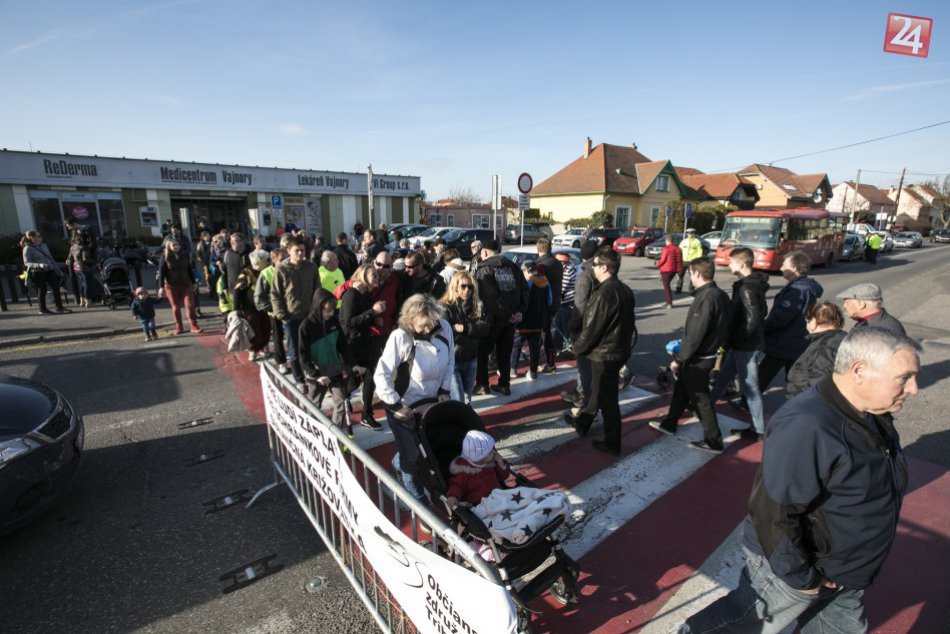 Protest proti návrhu rozšírenia diaľnice