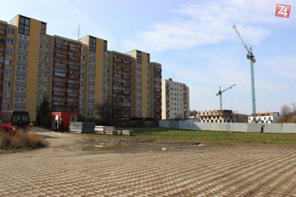 Výstavba Pri kríži