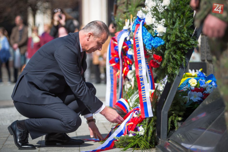 V OBRAZOCH: Spomienka na oslobodenie Bystrice