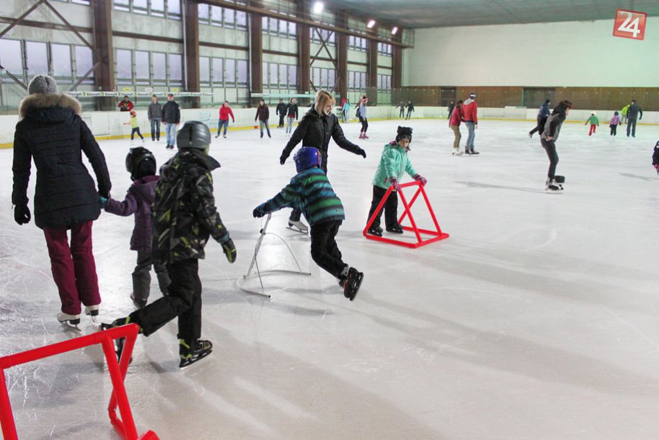 V OBRAZOCH: Nové pomôcky pre korčuliarov na bystrickom zimáku