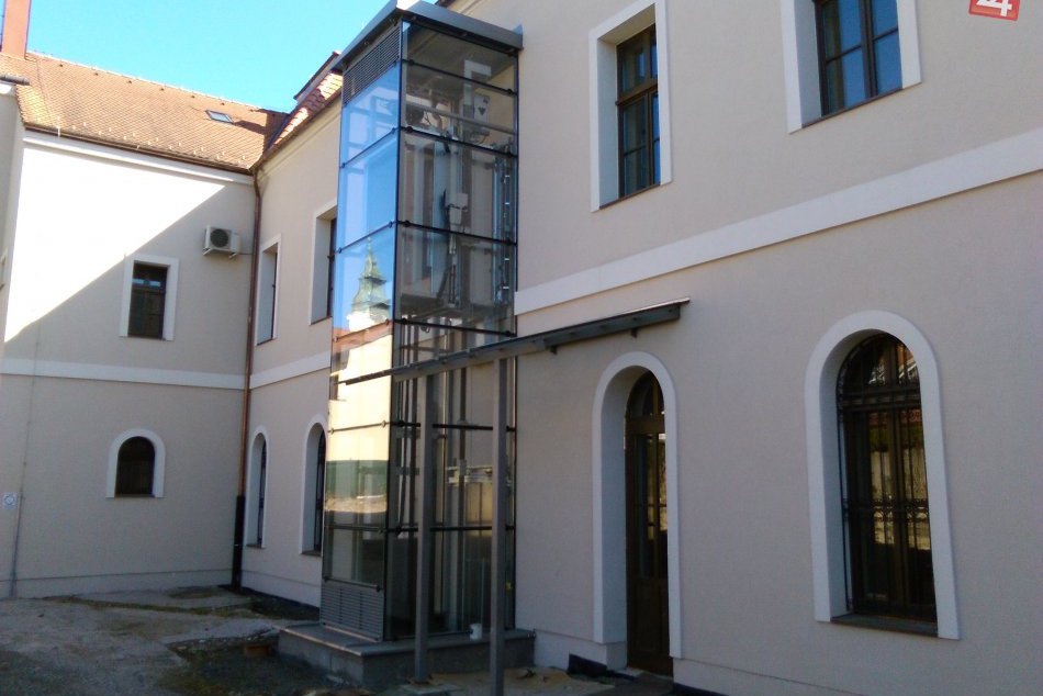 V OBRAZOCH: Dokončenie nádvoria Radnice zlepší prístup do budovy