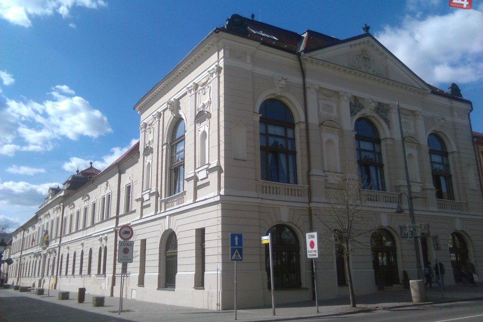 V OBRAZOCH: Kubínyiho námestie čaká na rekonštrukciu