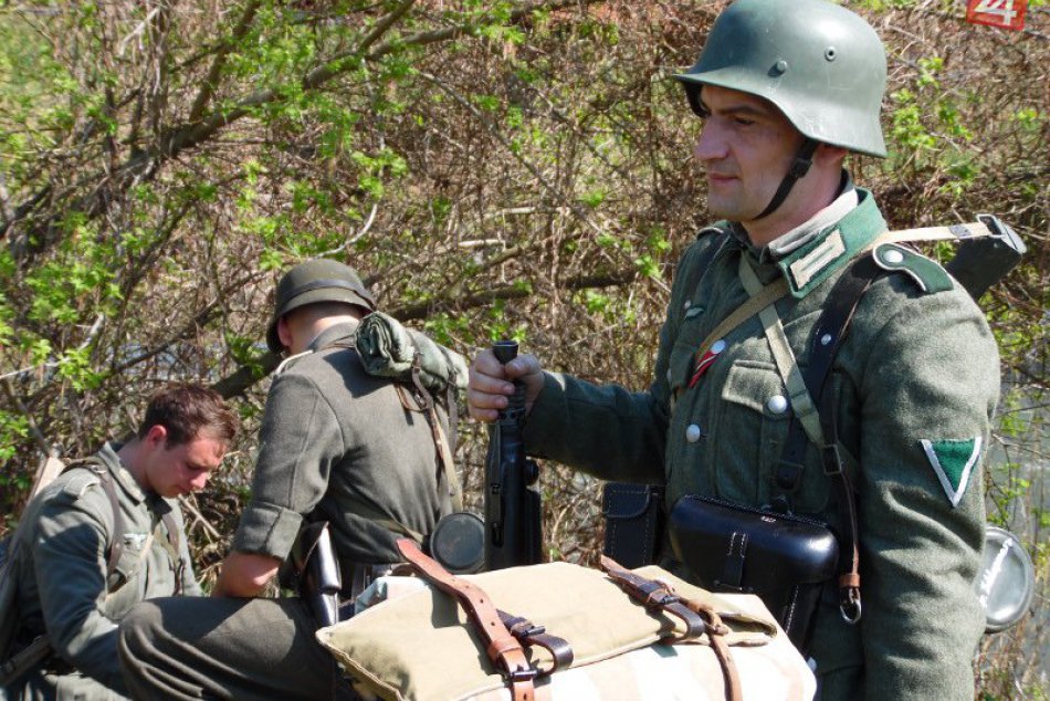 Koniec vojny v Nových Zámkoch (2017)