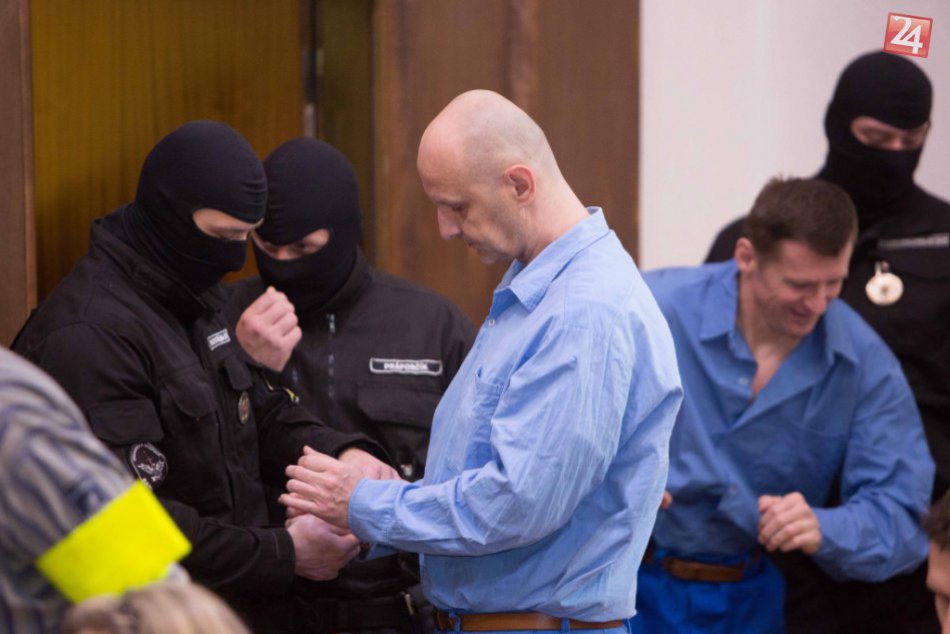 ŠTS v Banskej Bystrici: Obnovené pojednávanie so skupinou sýkorovcov