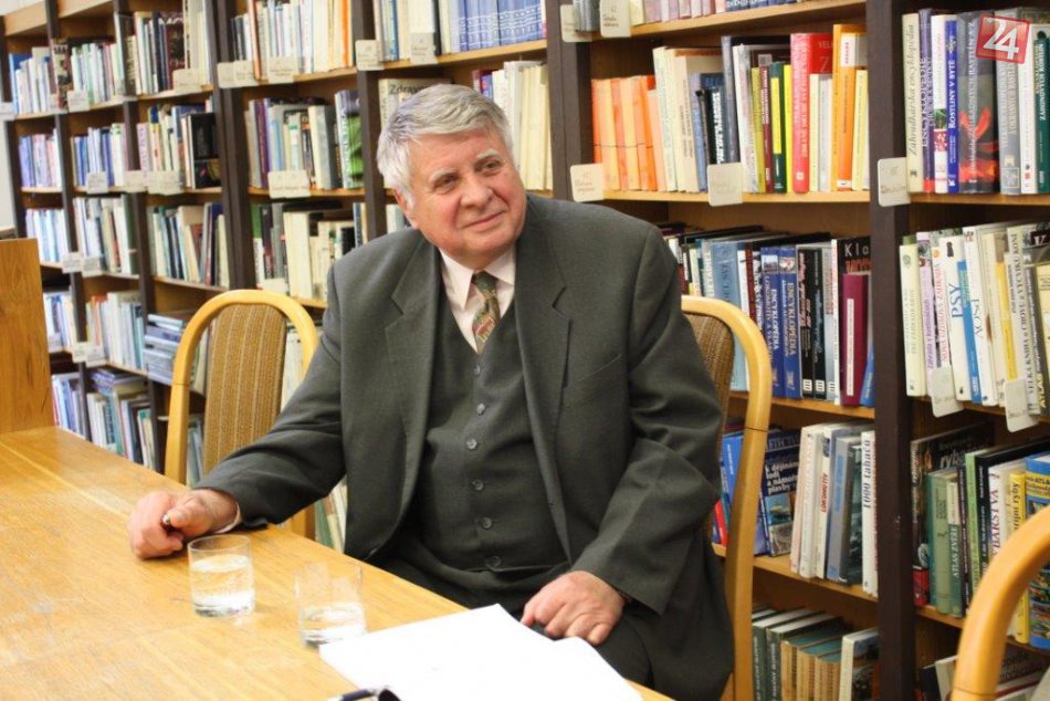 FOTO: Jozef Bily vo Zvolene pokrstil novú knihu