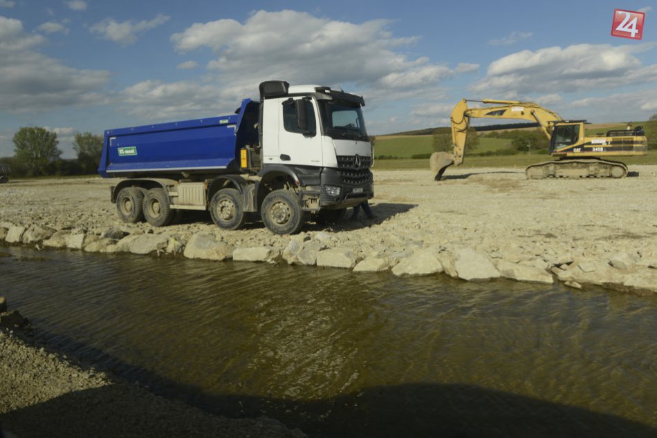 Aktuálna situácia na výstavbe diaľnice D1 - Budimír