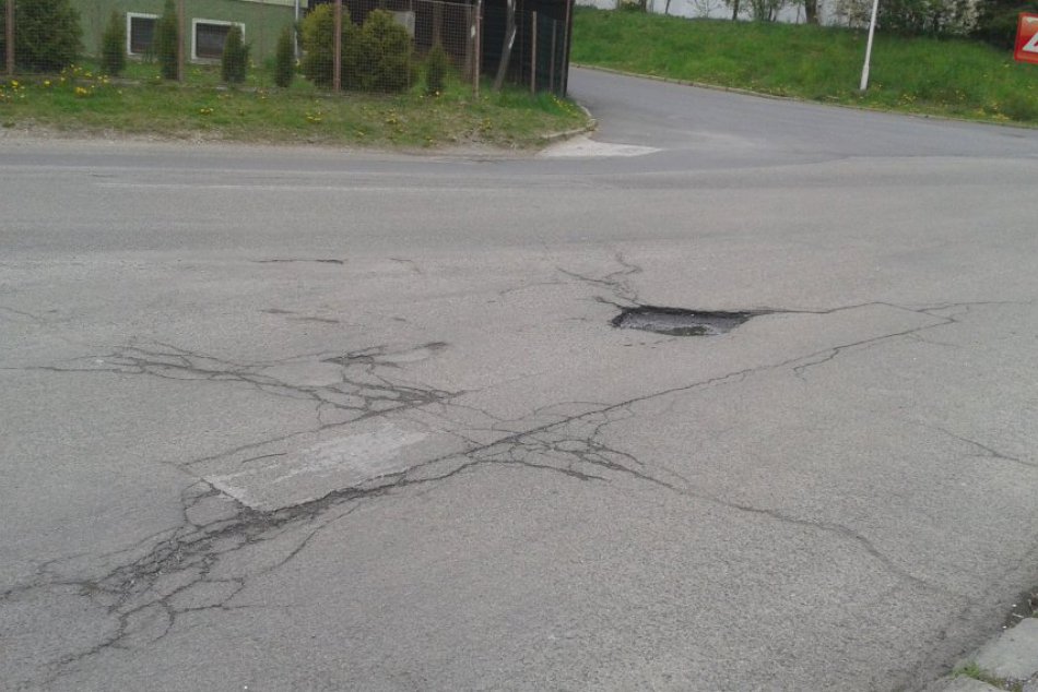 V OBRAZOCH:Zvolenské cesty čaká oprava