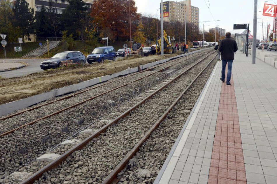 Dúbravsko-Karloveská električková radiála