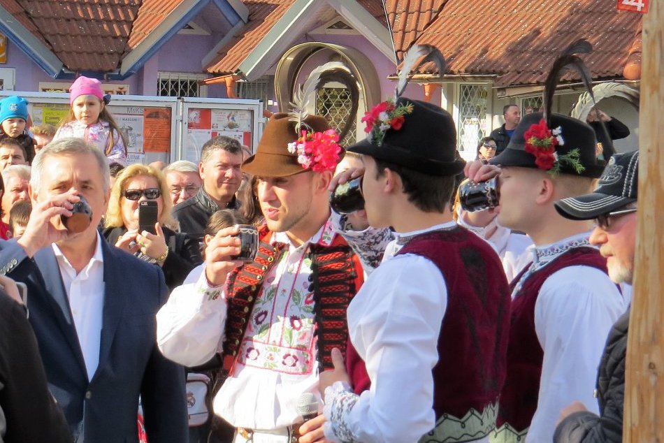 Pozrite si, ako vyzerali po minulé roky prvomájové oslavy v Michalovciach