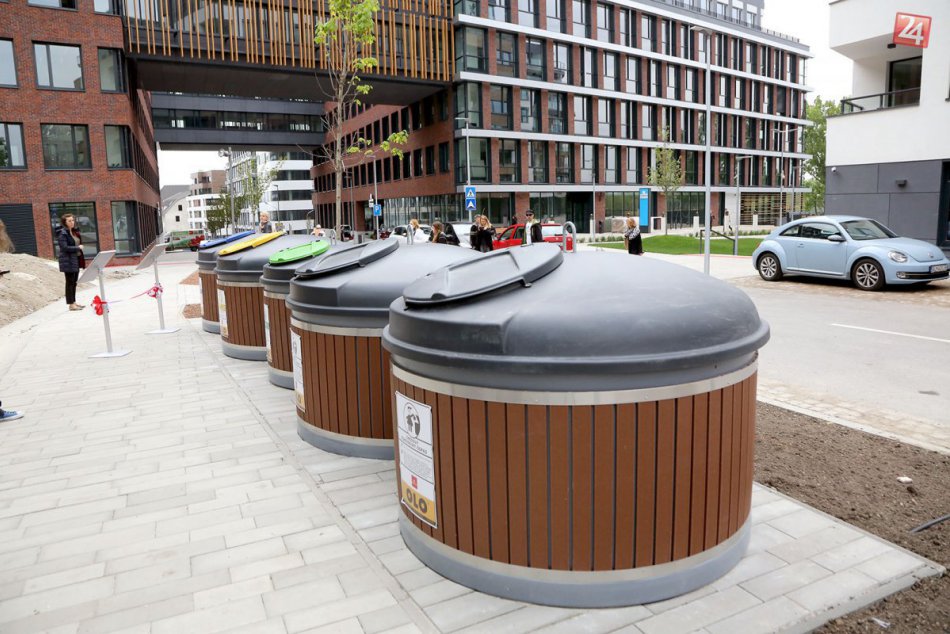 Polopodzemné kontajnery v Bratislave