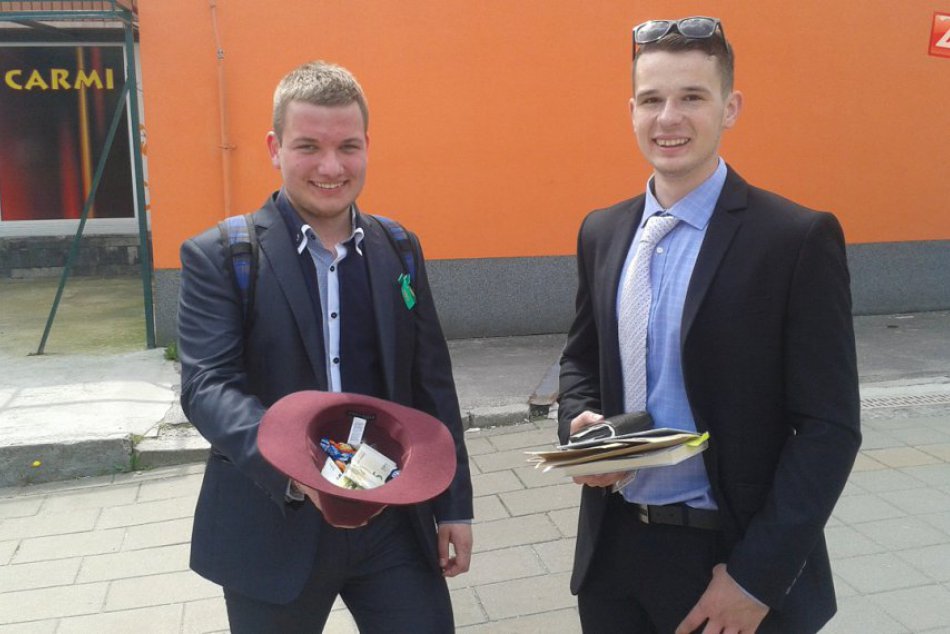 Maturanti v centre Považskej: Navštívili aj kanceláriu primátora!