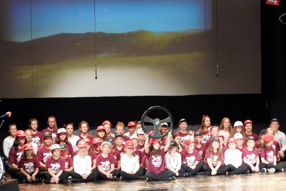 OBRAZOM: Takmer tristo detí sa predstavilo na slávnostnej akadémii ku Dňu matiek