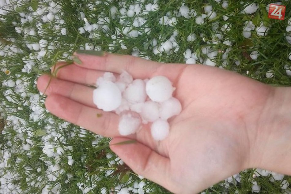 Na Šariši sa vyskytla supercela. Padali 3 cm krúpy
