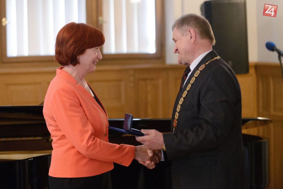 Dostalo sa im zaslúženej pocty: Nitriansky kraj ocenil najlepších zdravotníkov