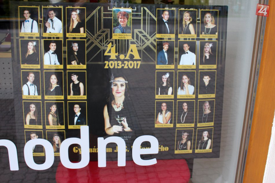 V OBRAZOCH: Centrum Bystrice zaplnili tablá maturantov