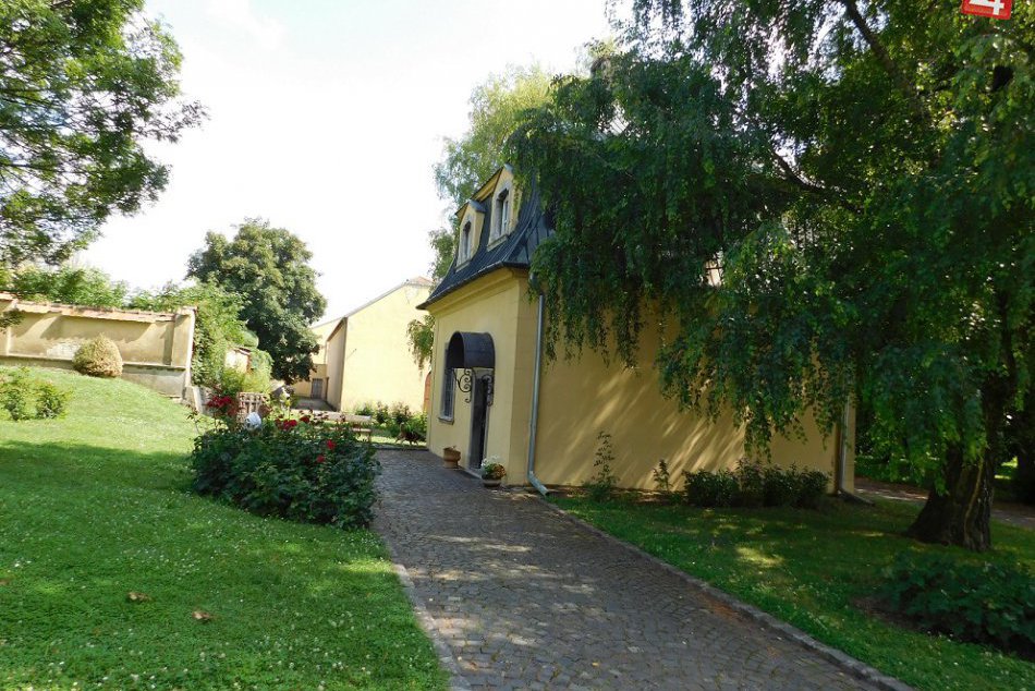 Obrazom: Už ste v nich boli? Tieto parky v Hlohovci a okolí vás dostanú!