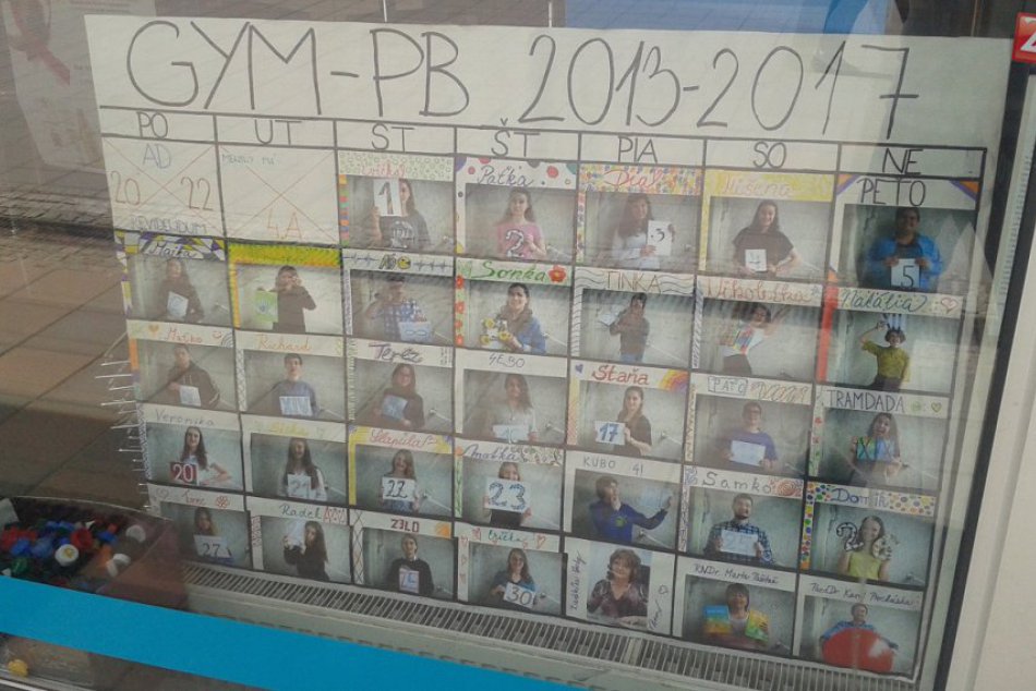 Považskobystrickí maturanti: Pozrite si ich tváre cez tablá