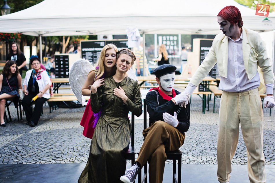 Kultúrne leto a Hradné slávnosti