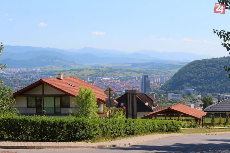 V OBRAZOCH: Bystrica z výšky Suchého vrchu