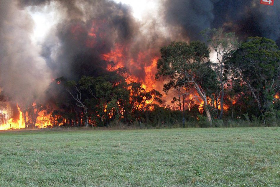 Požiar a horúčavy