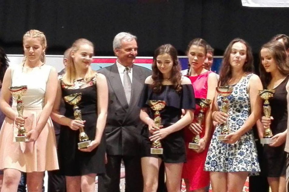 V OBRAZOCH: Úspech trojice revúckych kickboxeriek