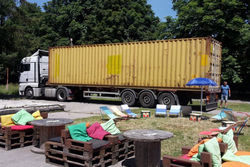 Lodný kontajner už je v Považskej: Obľúbené podujatie môže začať
