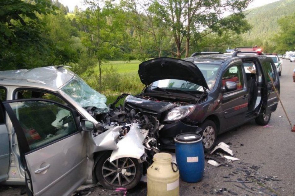 Tragická zrážka pri Ružomberku: Nehoda si vyžiadala ľudský život