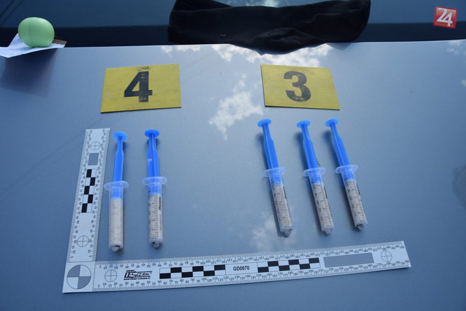 Zásah policajtov v Považskobystrickom okrese: Zhabali tieto drogy