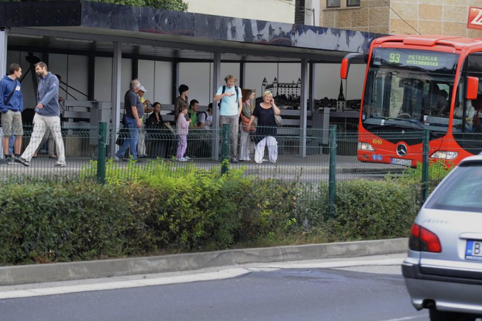 Cestovanie v MHD v lete