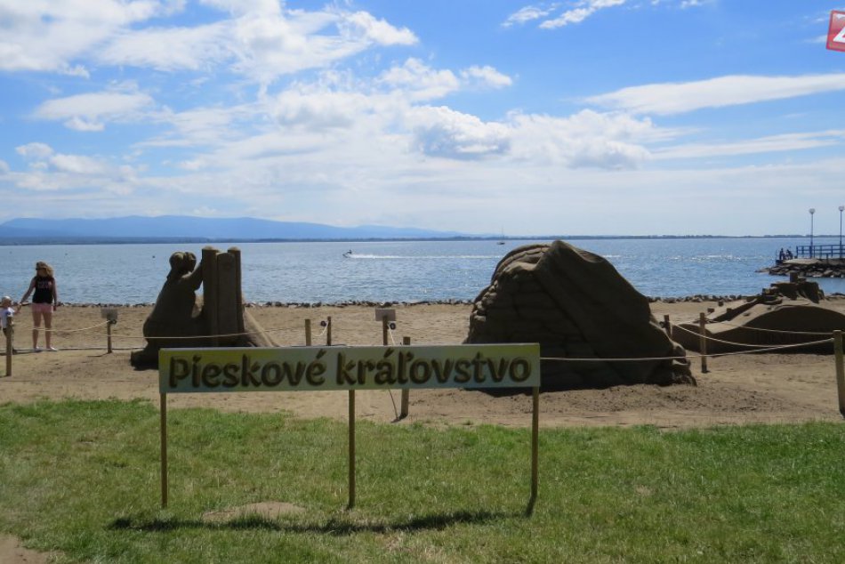 Na Šírave ožijú opäť pieskové sochy: Pozrite si, ako to vyzeralo vlani