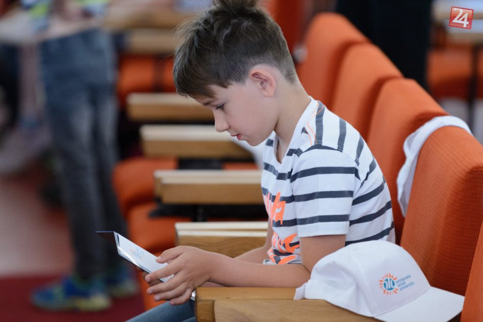 FOTO: Deti sa zoznamujú s akademickou pôdou, začala sa Nitrianska letná univerzi