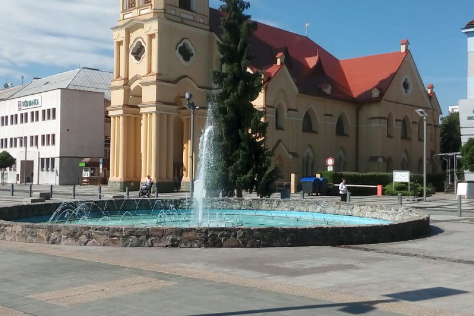 V OBRAZOCH: Krása fontány na zvolenskom námestí