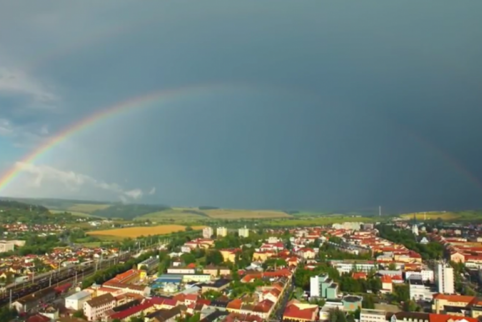 Bola to naozajstná krása: Nebo nad Spišskou ozvláštnilo farebné divadlo, FOTO