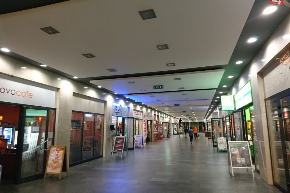 Hlavné mesto vymieňa osvetlenie v podchodoch