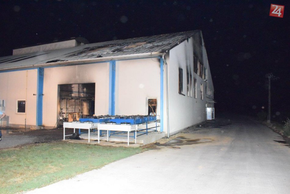 Zábery z miesta: Pri Trnave horelo, škody sú nemalé! 