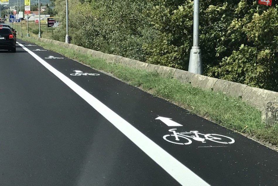 Opravená cesta na nadjazde Vajnory aj s novou cyklotrasou