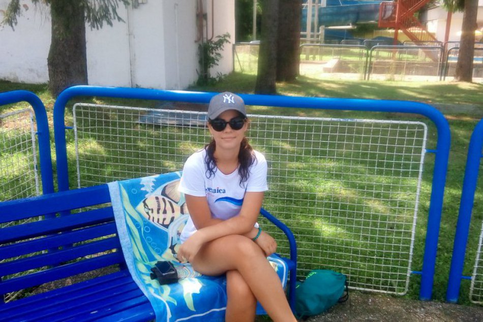 V OBRAZOCH: Sympatická plavčíčka na zvolenskom kúpalisku